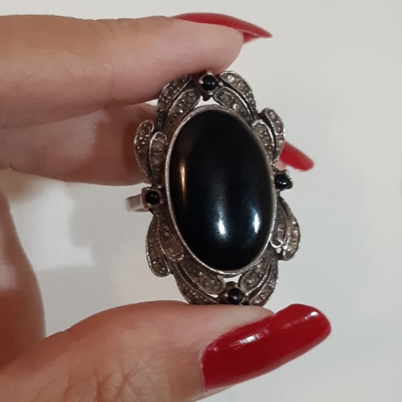 SOLD🦋  Huge vtg sterling silver onyx ring - Picture 2 of 4